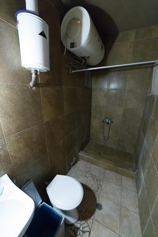 Private Flat For 2 Or 3 With Back Yard Near Exarhia Square And Archaelogical Museum Athens Exterior photo